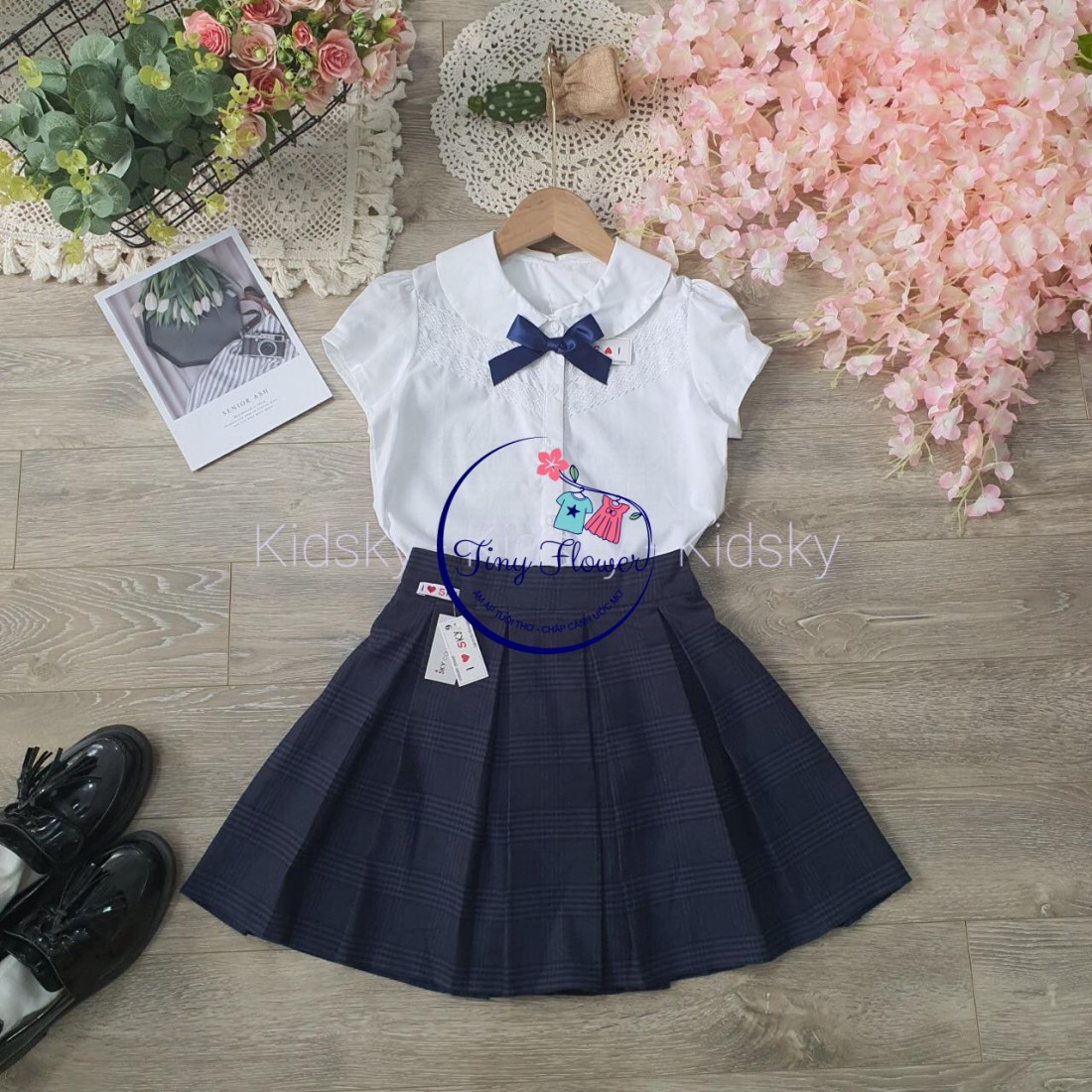 Chân váy học sinh kẻ kèm quần cotton bên trong size 7 -15-