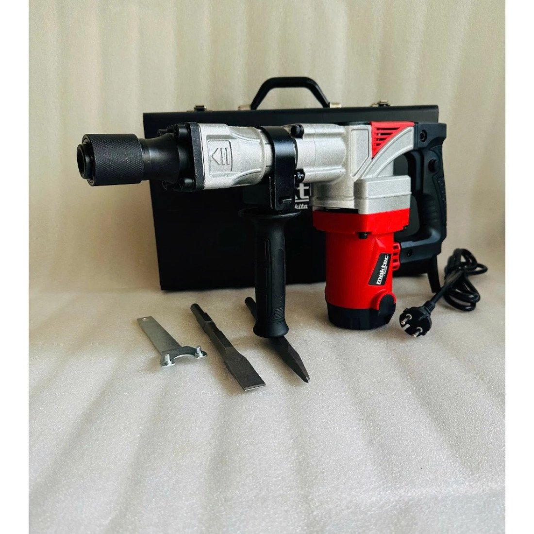 cho thue may duc be tong