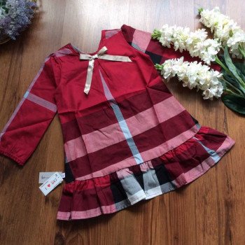 váy thu kẻ bubery đuôi cá